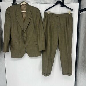 Kilburne & Fitch Plaid Tan Suit (42, 36x30)
